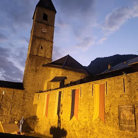 Le Chevreuil Proche La Foux D'allos *