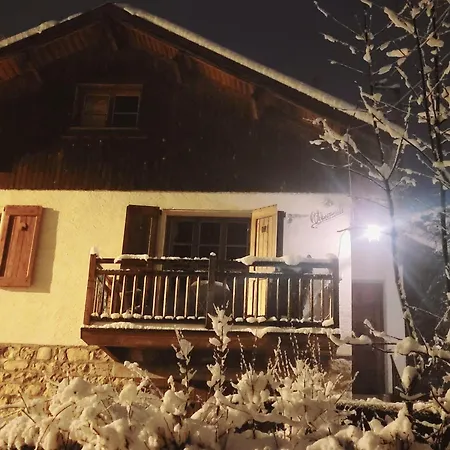 Le Chevreuil Proche La Foux D'allos