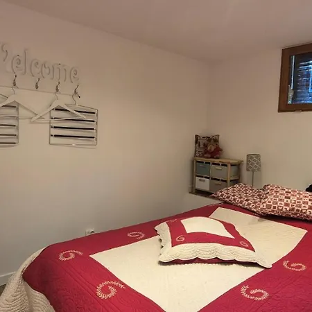 Le Chevreuil Proche La Foux D'allos * Villars-Colmars