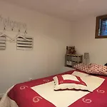 Le Chevreuil Proche La Foux D'allos * Villars-Colmars
